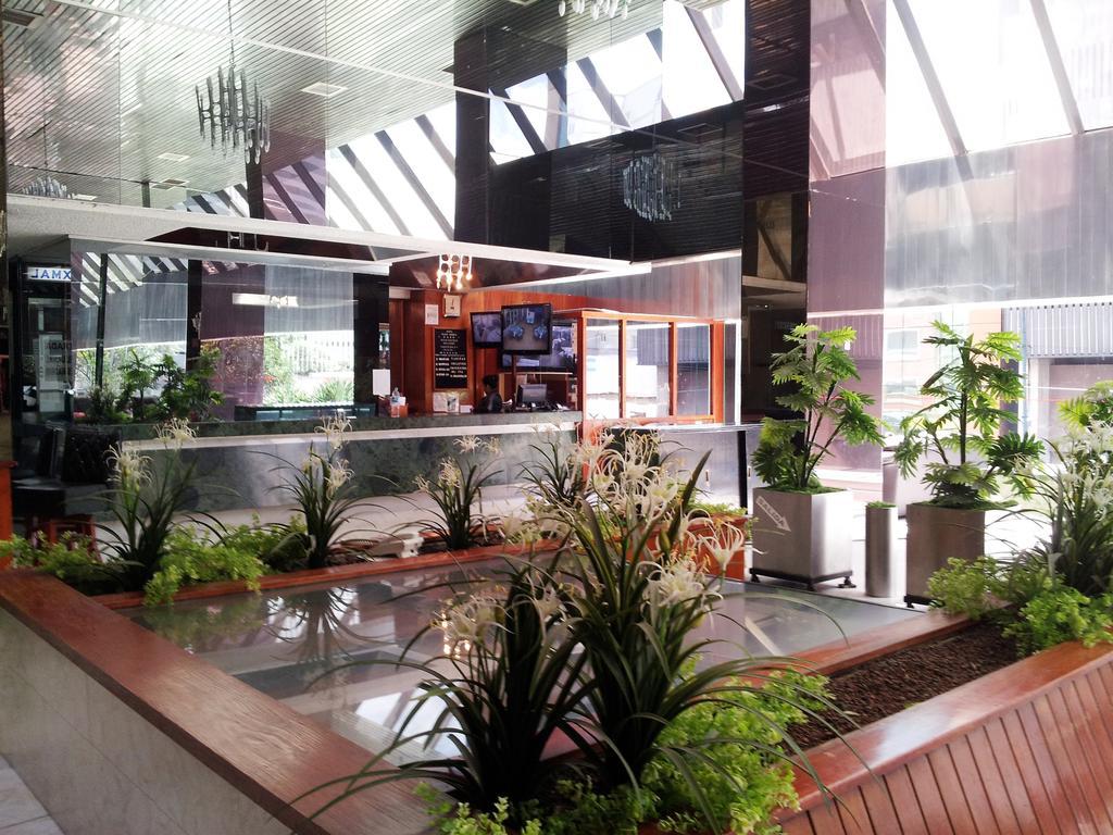 Hotel Plaza Madrid Мехико Экстерьер фото