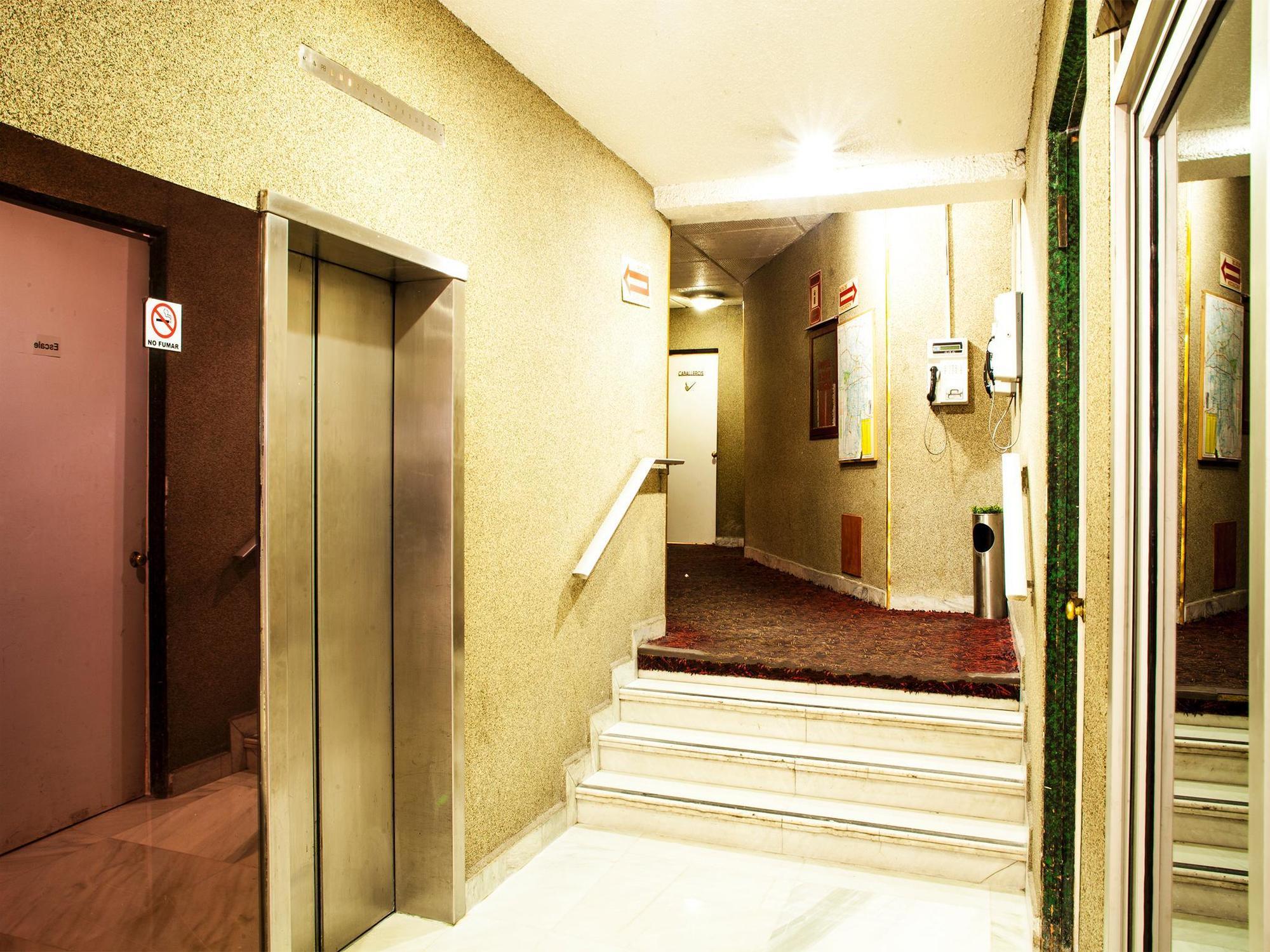 Hotel Plaza Madrid Мехико Экстерьер фото
